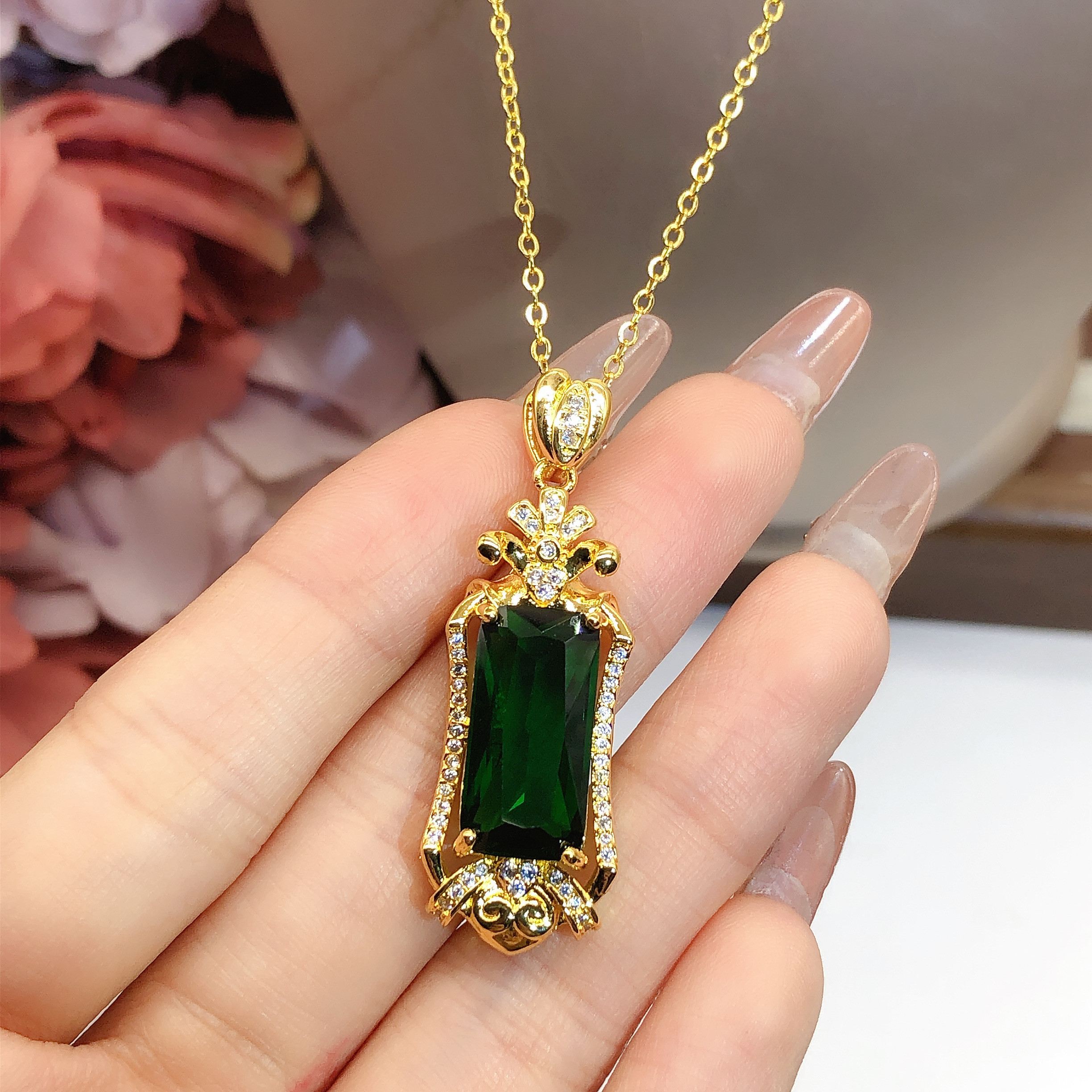 Vintage Fashion Trends - Micro-Set Green Tourmaline Pendant Necklace Vintage