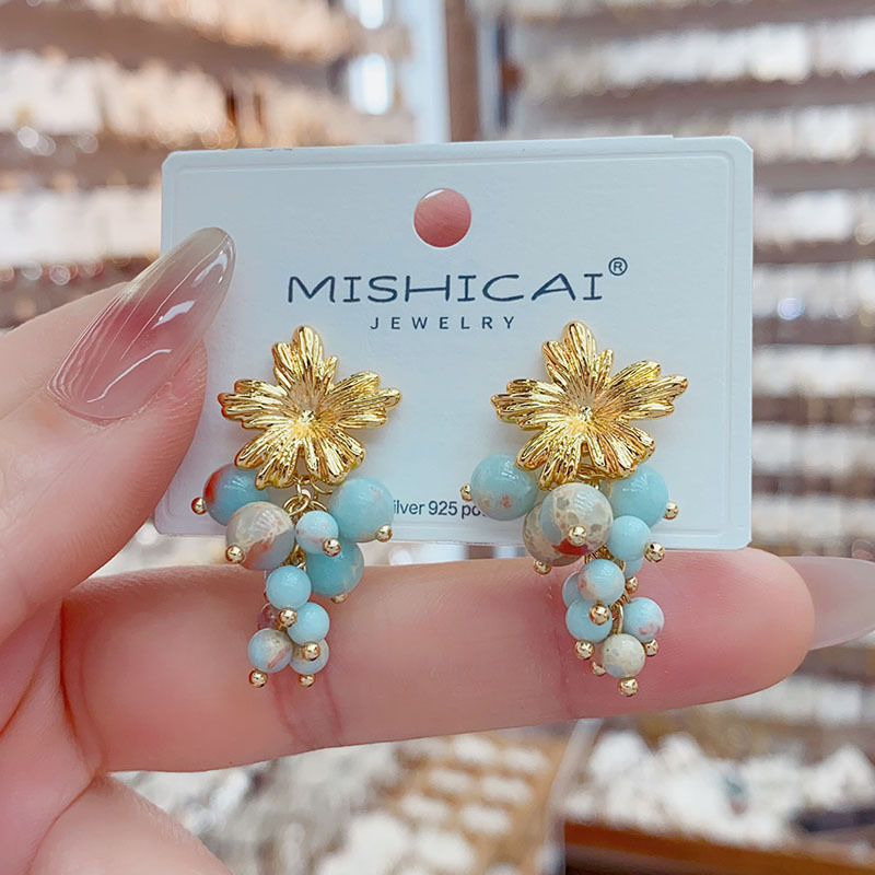 Turquoise Grape Cluster Stud E – Vintage Fashion Influencers Bewertung und Preis