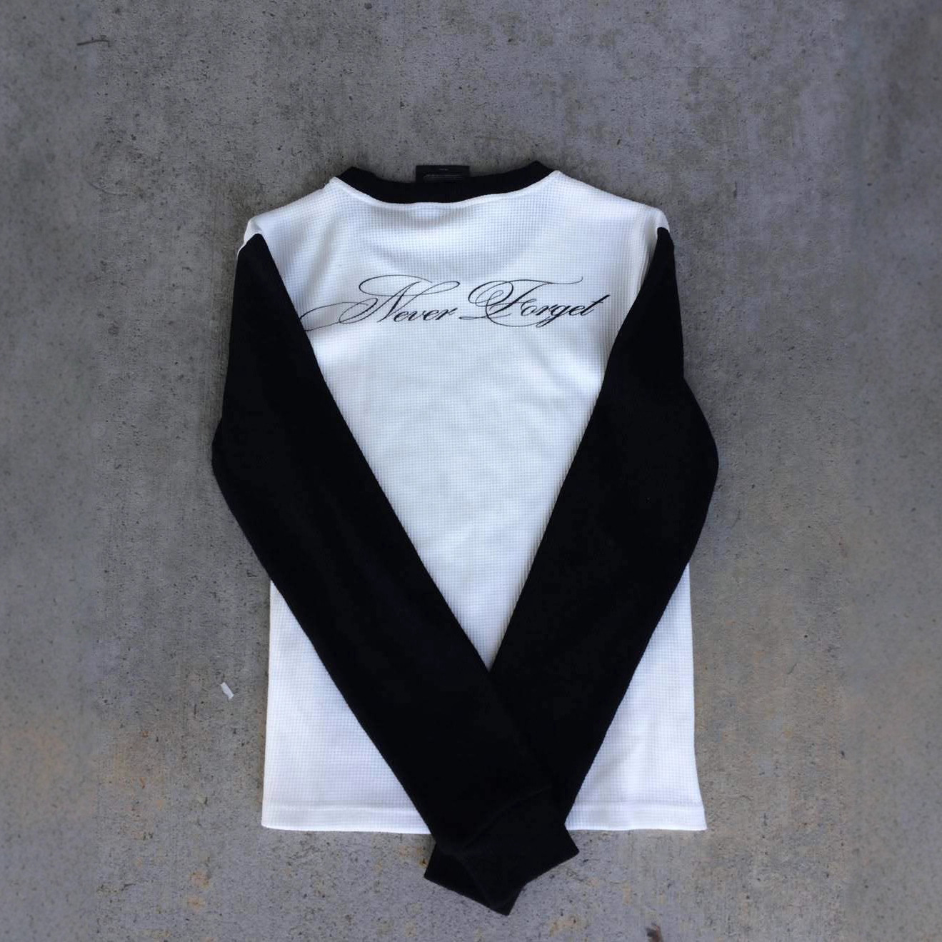 New Long Sleeve T-shirt Dark R – Vintage Y2K Bewertung und Preis
