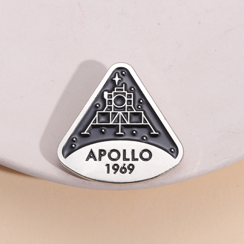 Space Program Astronauts Ename – Vintage Fashion Research Bewertung und Preis