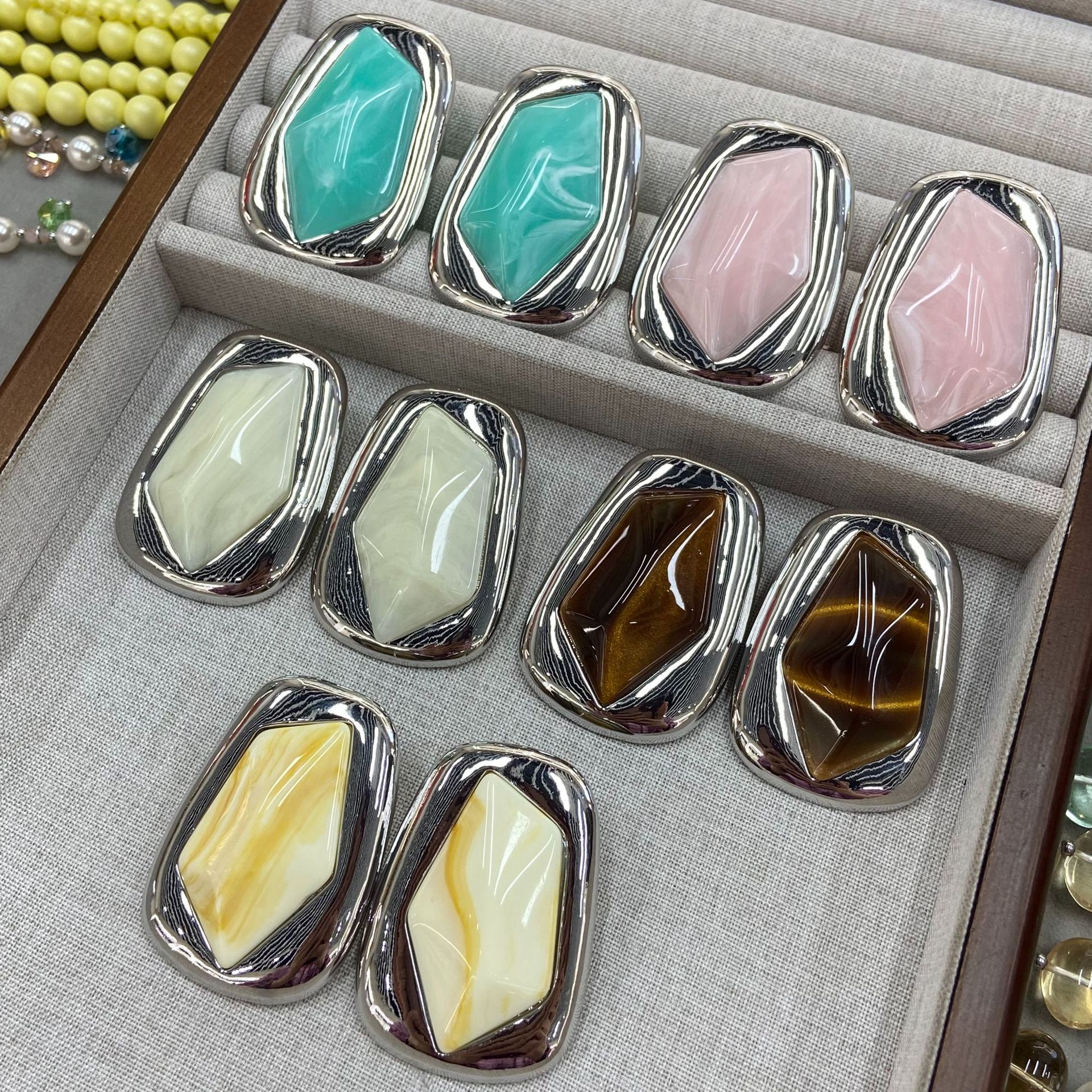 2026 Vintage Fashion Stone Ear – Vintage Fashion Influencers Bewertung und Preis